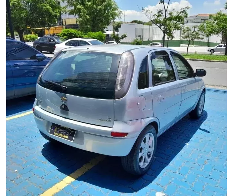 Chevrolet Corsa Prata 4