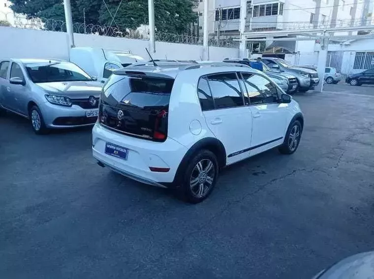 Volkswagen Cross UP Branco 7