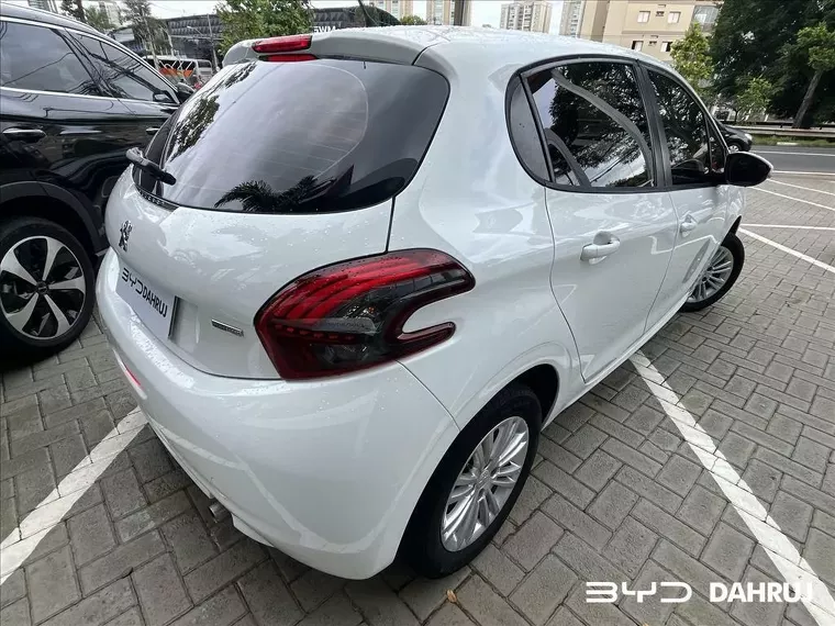 Peugeot 208 Cinza 12