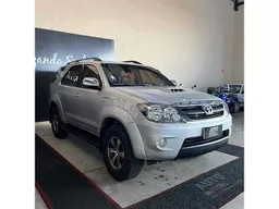 Toyota Hilux SW4