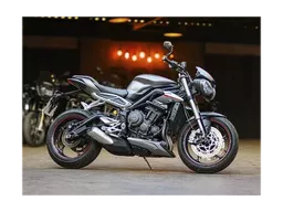 Street Triple