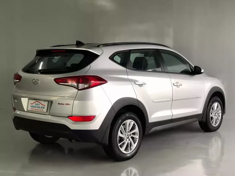 Hyundai Tucson Prata 9