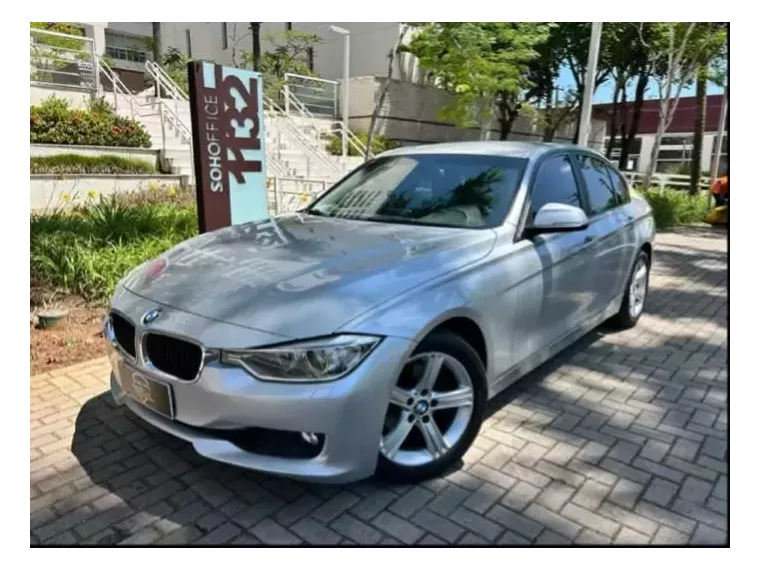 BMW 320i Prata 7