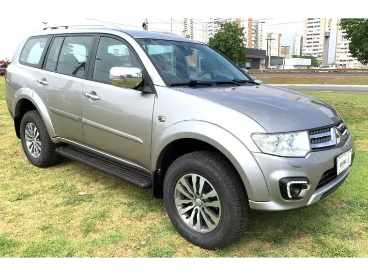 Mitsubishi Pajero Dakar Prata 6