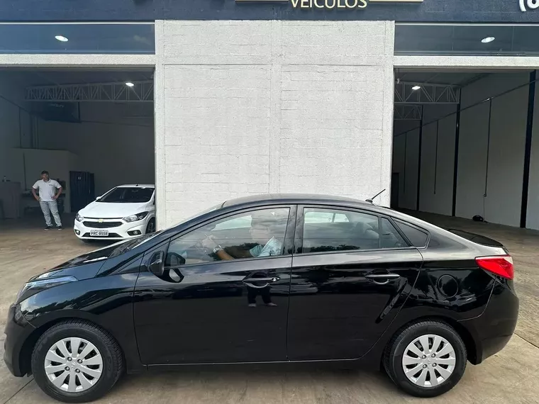 Hyundai HB20S Preto 7