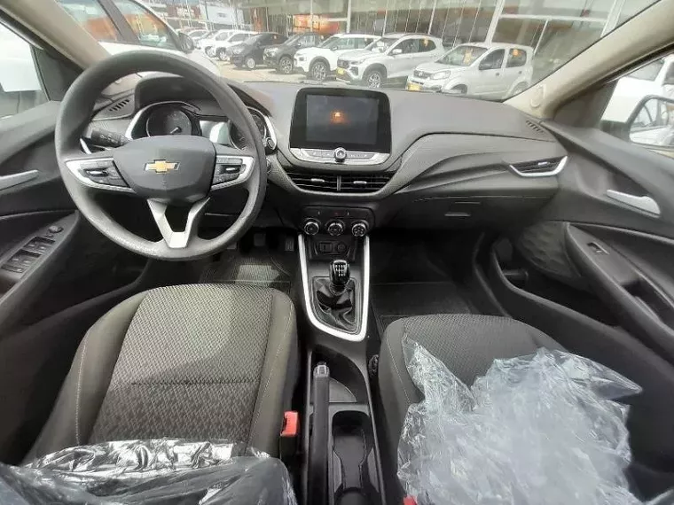 Chevrolet Onix Branco 5