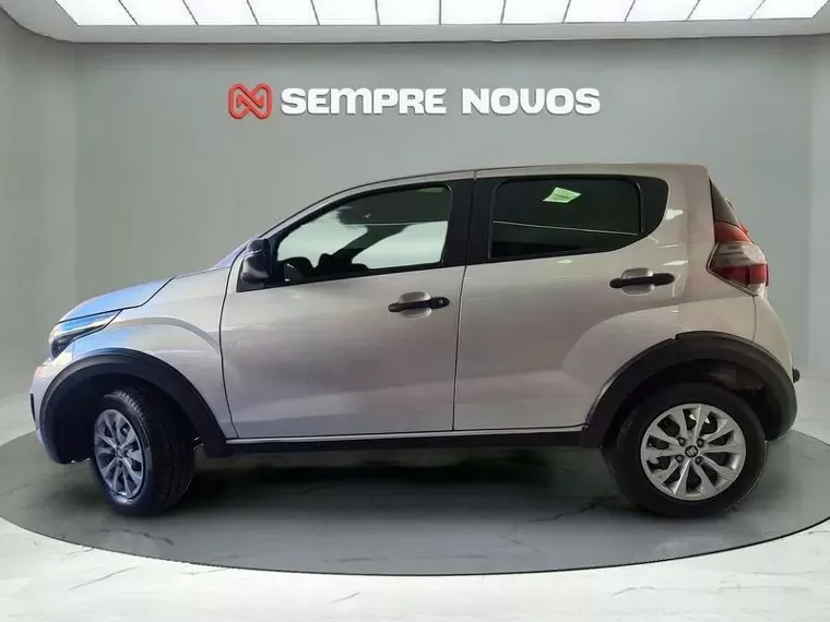 Fiat Mobi Prata 8