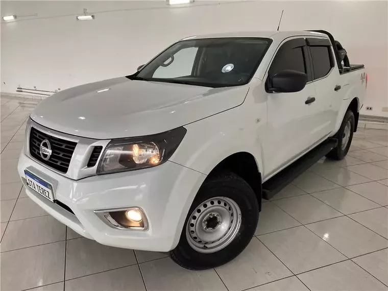 Nissan Frontier Branco 17