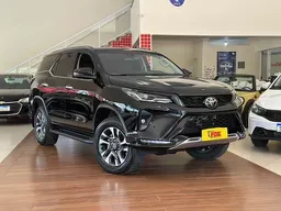 Toyota Hilux SW4