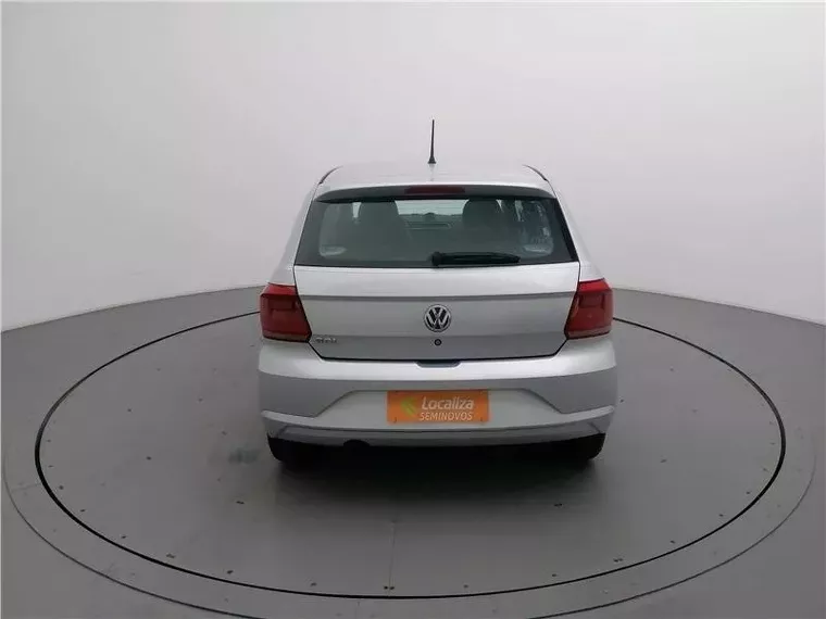 Volkswagen Gol Prata 12