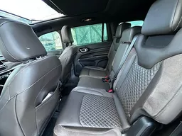 Jeep Commander