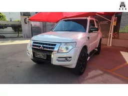 Mitsubishi Pajero Full