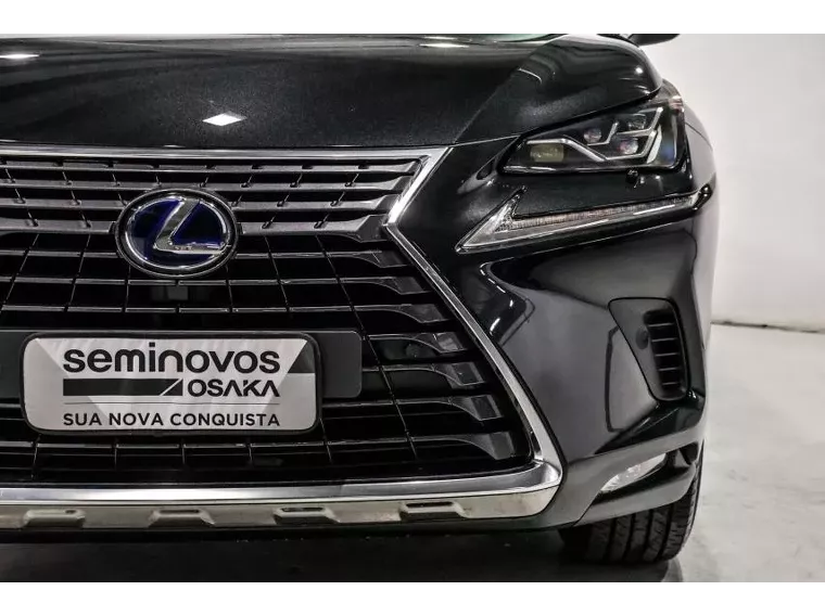 Lexus NX 300H Preto 12