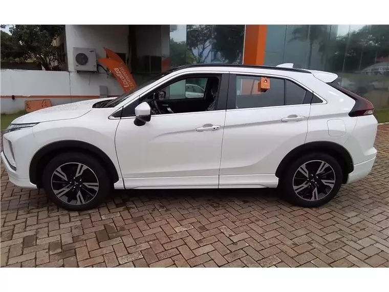 Mitsubishi Eclipse Cross Branco 7