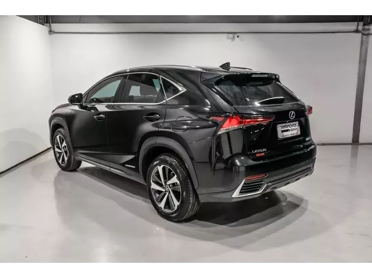 Lexus NX 300H Preto 13