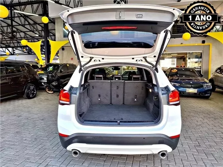 BMW X1 Branco 13