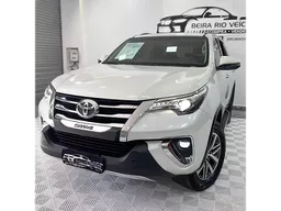 Toyota Hilux SW4