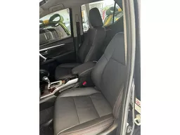 Toyota Hilux SW4