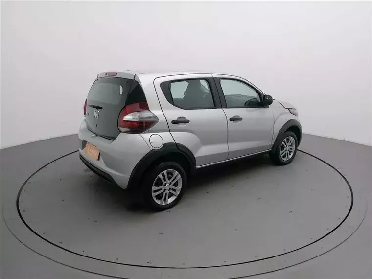 Fiat Mobi Prata 7