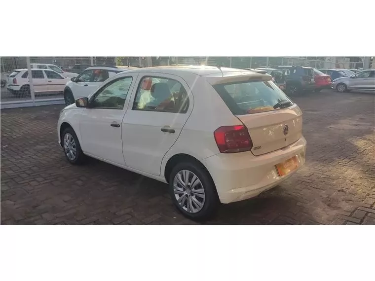 Volkswagen Gol Branco 9