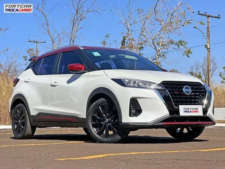 Nissan Kicks Branco 11