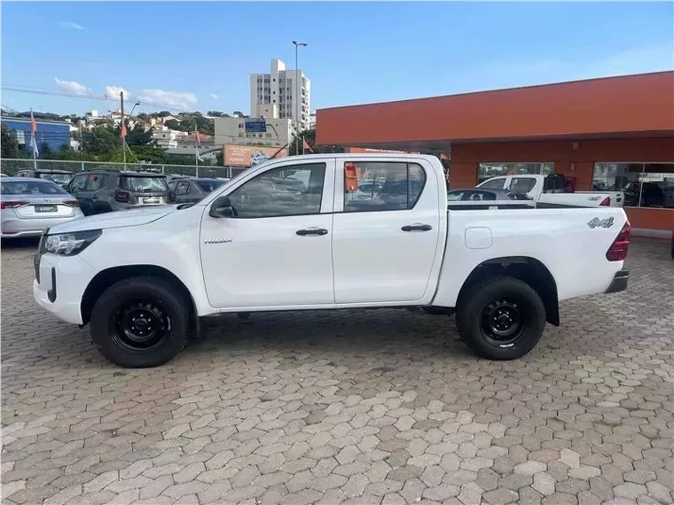 Toyota Hilux Branco 7