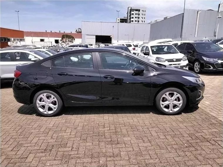 Chevrolet Cruze Preto 4