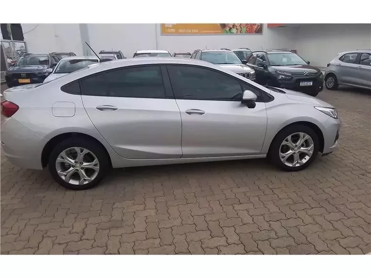 Chevrolet Cruze Prata 6