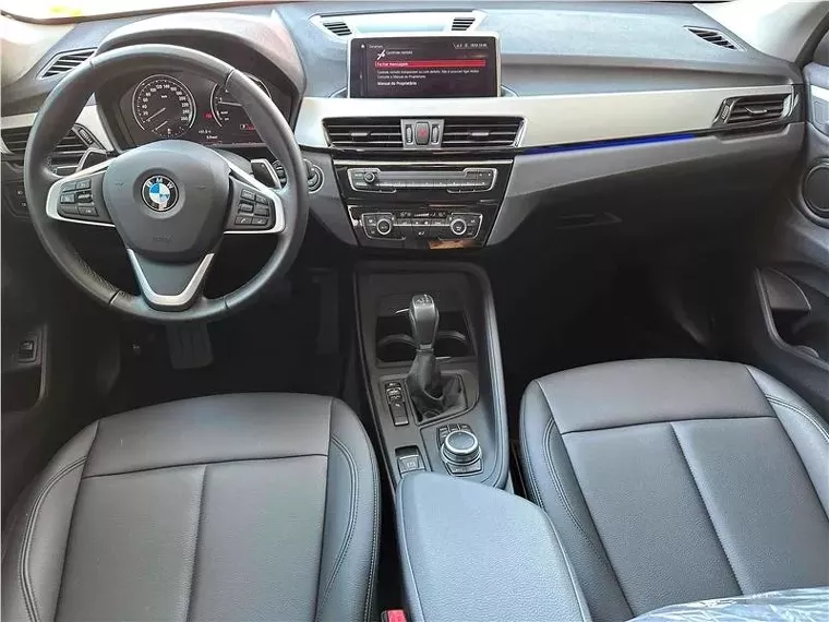 BMW X1 Cinza 4