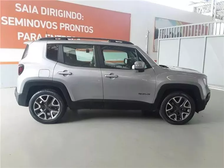 Jeep Renegade Prata 11