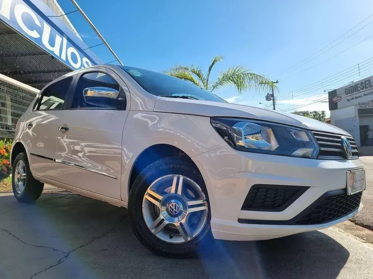 Volkswagen Gol Branco 4