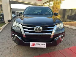 Toyota Hilux SW4