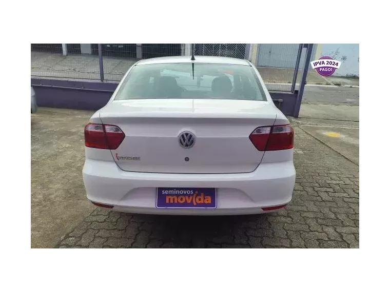 Volkswagen Voyage Branco 4