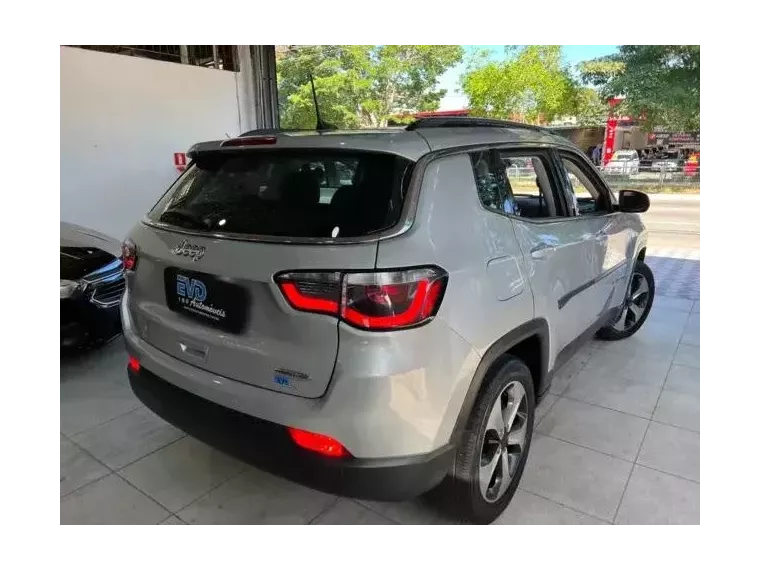 Jeep Compass Prata 6