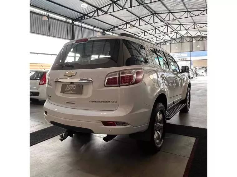 Chevrolet Trailblazer Branco 7