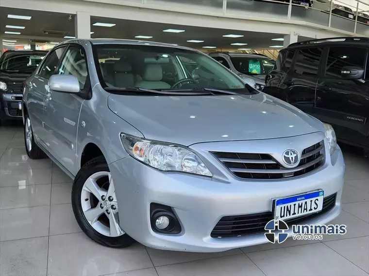 Toyota Corolla Prata 12