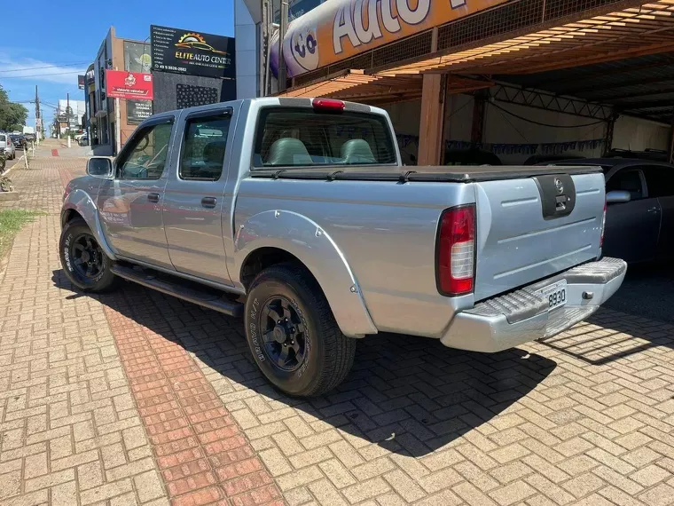 Nissan Frontier Prata 7