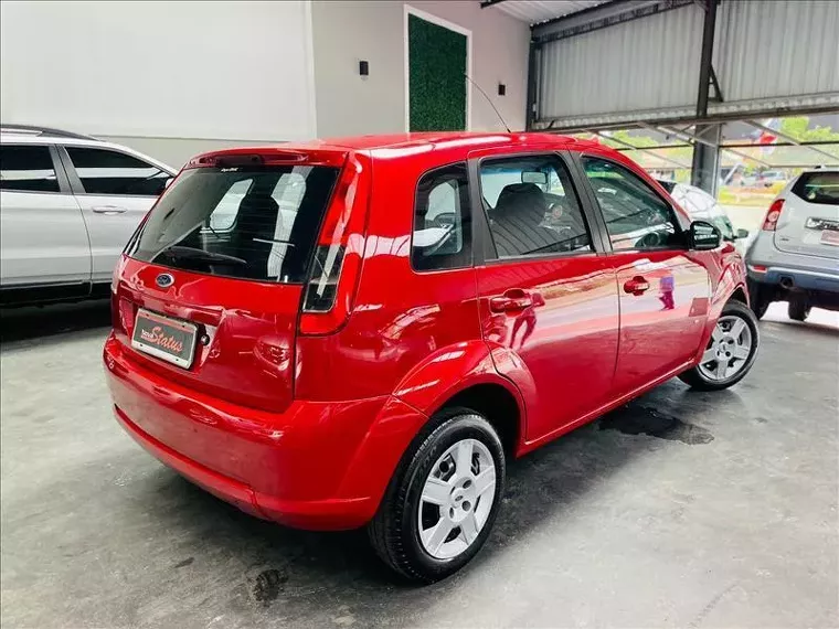 Ford Fiesta Vermelho 12