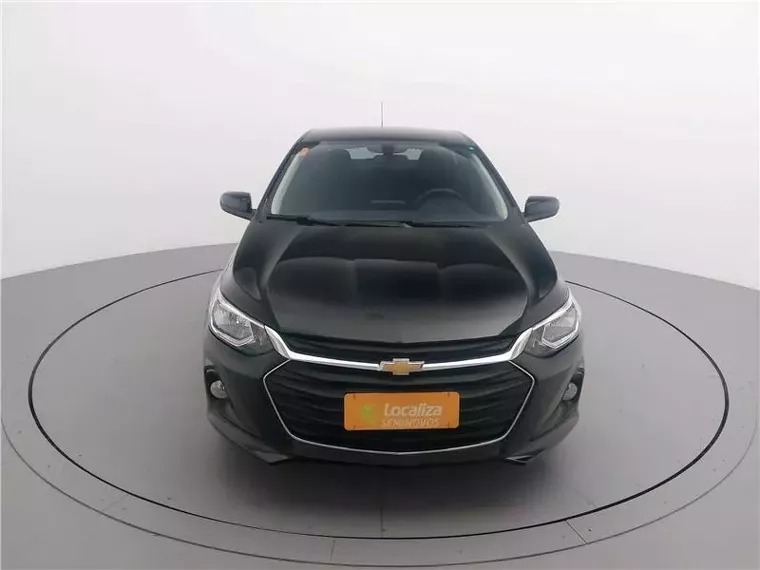 Chevrolet Onix Preto 15