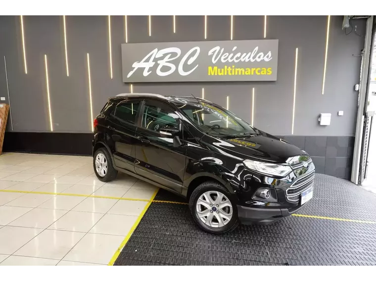 Ford Ecosport Preto 14