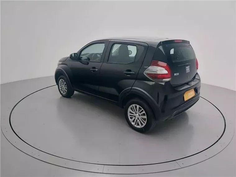 Fiat Mobi Preto 13