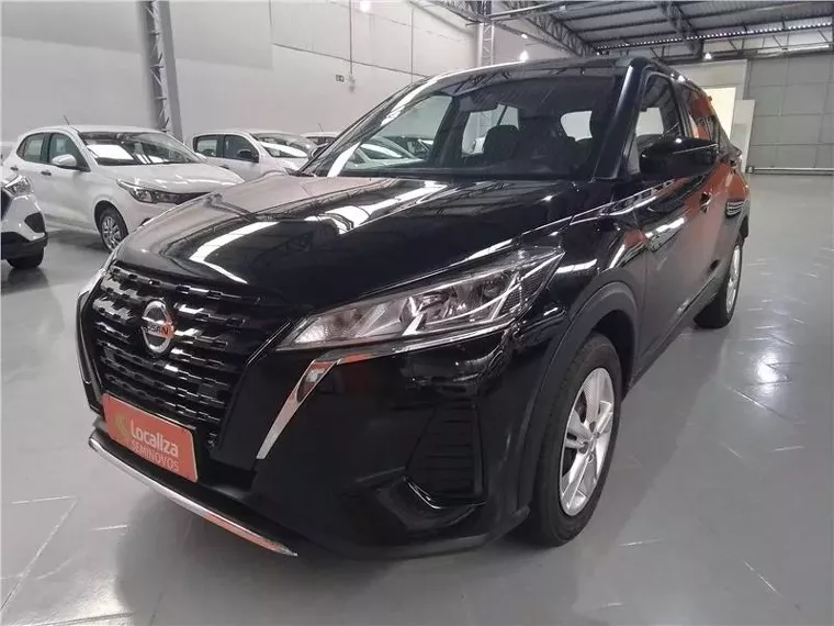 Nissan Kicks Preto 11