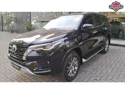 Toyota Hilux SW4