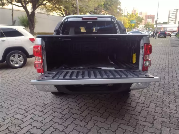 Chevrolet S10 Prata 4