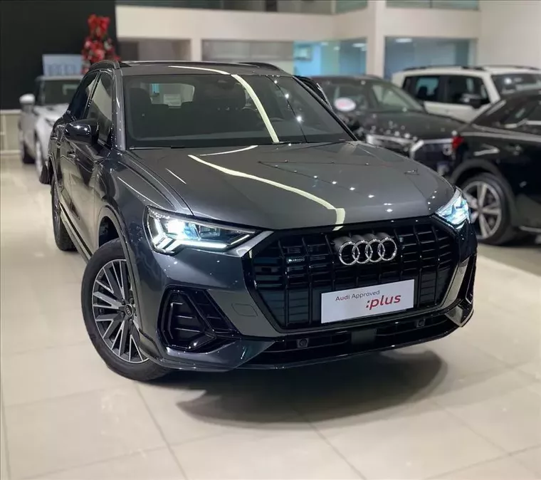 Audi Q3 Cinza 5