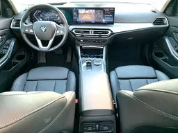 BMW 320i