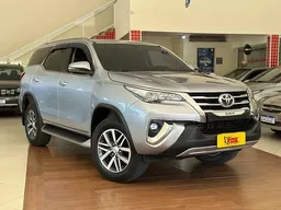 Toyota Hilux SW4