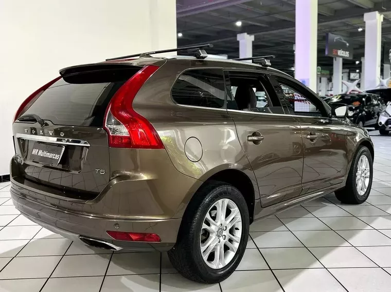 Volvo XC60 Marrom 9