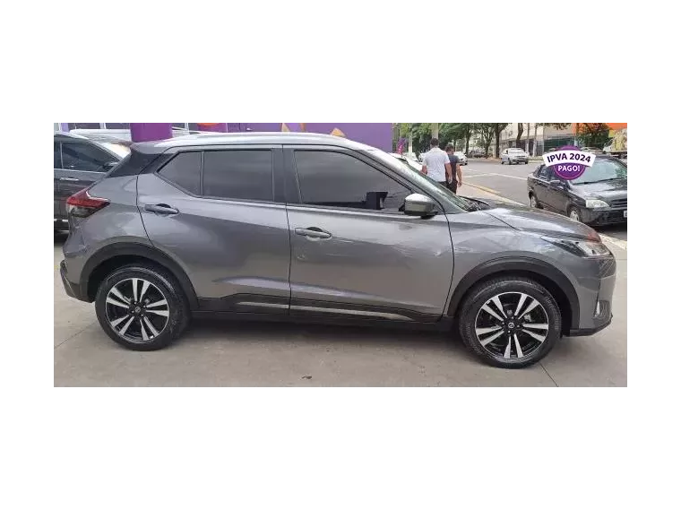 Nissan Kicks Cinza 7