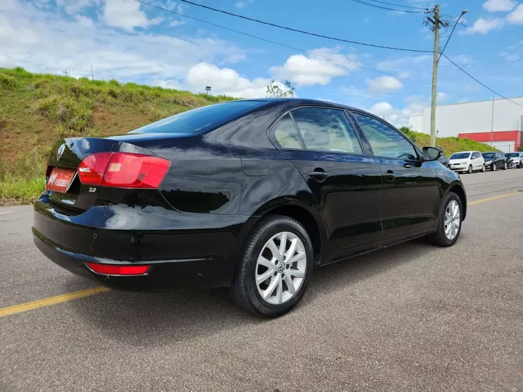 Volkswagen Jetta Preto 12